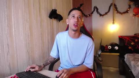 KARLA Y KALVIN online show from October 25, 2:52 am