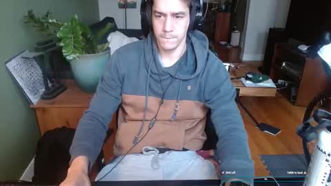 Snapshot of karl_mask chatting on November 25, 5:13 pm Karl online show from November 25, 5:13 pm