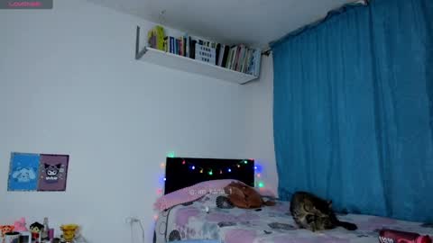 Snapshot of karla__1 chatting on January 18, 4:04 am Ill be on at sunday see u Lynn Could u help me to reach 100 Thmbs upp plssss Independent girl 3 online show from January 18, 4:04 am