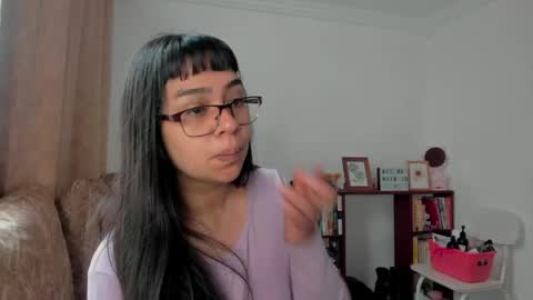 Snapshot of karla__1 chatting on June 6, 6:56 pm Ill be on at sunday see u Lynn Could u help me to reach 100 Thmbs upp plssss Independent girl 3 online show from June 6, 6:56 pm