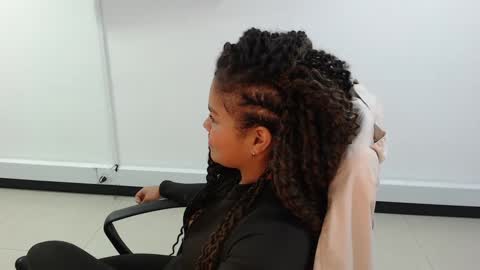 karla_cg online show from February 18, 2:05 am