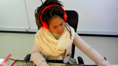 karla_cg online show from March 7, 11:27 pm