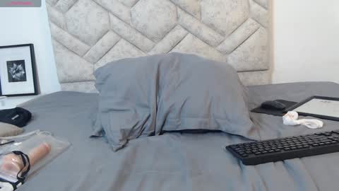 DIOR  online show from December 13, 9:46 am