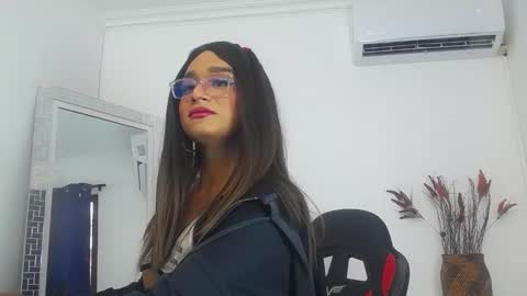 DIOR  online show from February 15, 3:28 pm