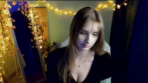 Karla online show from March 7, 2:03 pm