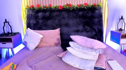 Karla Gonzaless online show from February 26, 1:11 am