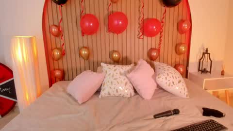 Karla Gonzaless online show from April 18, 7:58 pm