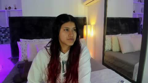 Karla Gonzaless online show from June 28, 11:49 am