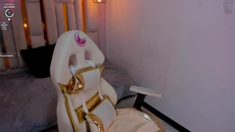 Snapshot of karla_hernandez chatting on January 5, 2:08 pm Karla online show from January 5, 2:08 pm