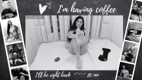 Snapshot of karla_hernandez chatting on October 19, 10:38 am Karla online show from October 19, 10:38 am