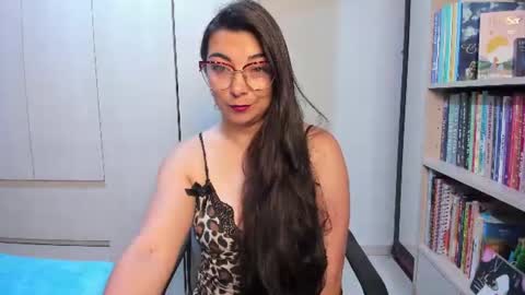 Snapshot of karla_hernandez chatting on July 27, 10:44 am Karla online show from July 27, 10:44 am
