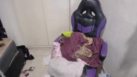 KARLA online show from December 25, 11:43 am