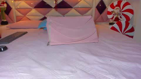 Snapshot of karla_wonderful chatting on December 28, 9:31 am karolina online show from December 28, 9:31 am