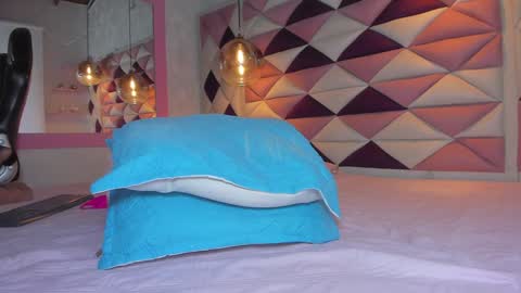 Snapshot of karla_wonderful chatting on January 11, 3:13 am karolina online show from January 11, 3:13 am