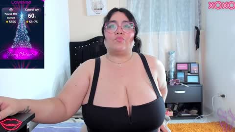 Snapshot of karlaalane chatting on December 8, 7:37 am Karla Lane online show from December 8, 7:37 am