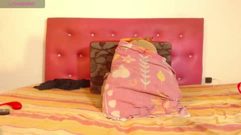 DAHIANA online show from December 20, 10:16 am