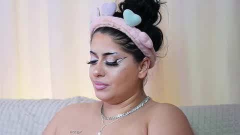 Snapshot of karlajai chatting on October 6, 11:35 pm  Karla  online show from October 6, 11:35 pm