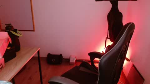 Snapshot of karlavittar chatting on February 3, 10:00 pm karlavittar online show from February 3, 10:00 pm