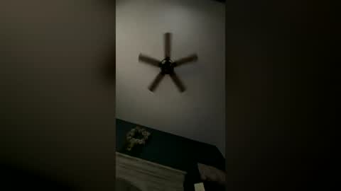 Snapshot of karleeannhim chatting on July 14, 1:30 am karleeannhim online show from July 14, 1:30 am