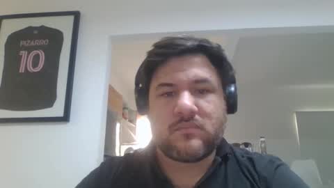 Snapshot of karlmagnus19 chatting on April 16, 10:34 pm karlmagnus19 online show from April 16, 10:34 pm
