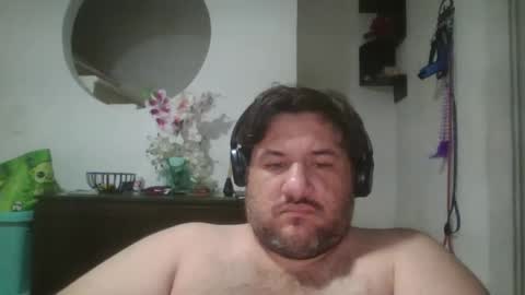 Snapshot of karlmagnus19 chatting on April 20, 2:47 am karlmagnus19 online show from April 20, 2:47 am