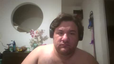 Snapshot of karlmagnus19 chatting on June 1, 5:20 am karlmagnus19 online show from June 1, 5:20 am