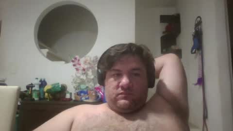 Snapshot of karlmagnus19 chatting on June 3, 4:59 am karlmagnus19 online show from June 3, 4:59 am