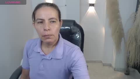 KARLYE online show from December 19, 1:45 am