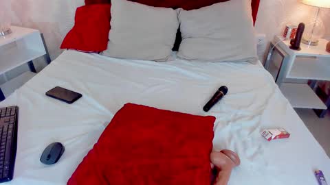 Karly Print online show from February 10, 3:53 pm