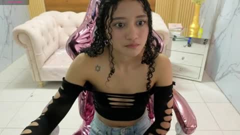 Snapshot of karol1_s chatting on June 4, 3:01 am karol1_s online show from June 4, 3:01 am