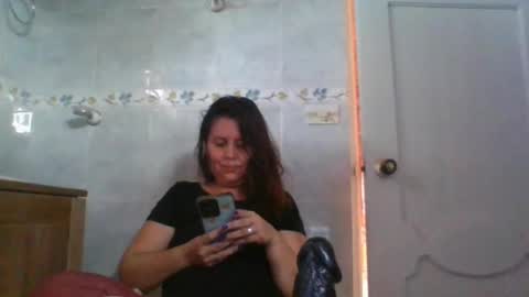 Snapshot of karol_gill chatting on February 20, 9:09 pm Karol online show from February 20, 9:09 pm