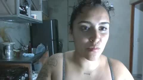 Snapshot of karol_naughty chatting on January 3, 11:23 pm    online show from January 3, 11:23 pm