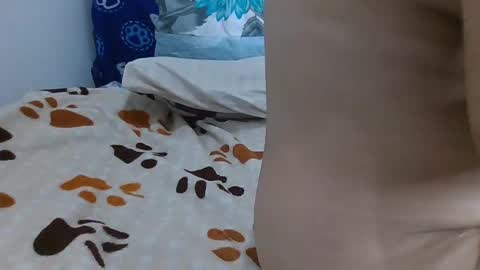 Snapshot of karol_naughty chatting on January 17, 10:00 am    online show from January 17, 10:00 am