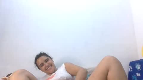 Snapshot of karol_naughty chatting on January 21, 11:45 pm    online show from January 21, 11:45 pm