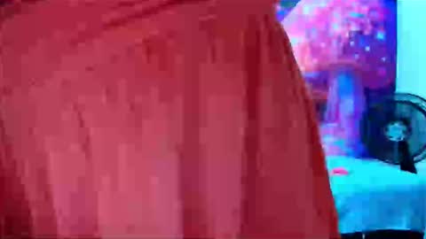 Snapshot of karol_naughty chatting on October 26, 1:00 am    online show from October 26, 1:00 am