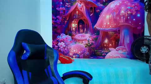 Snapshot of karol_naughty chatting on October 27, 11:47 am    online show from October 27, 11:47 am