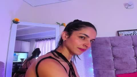 Snapshot of karol_rose12 chatting on November 14, 1:10 pm Karol online show from November 14, 1:10 pm