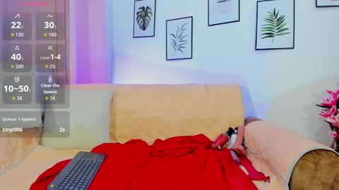 karol_w10 online show from October 18, 12:17 pm