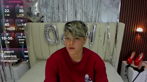 Snapshot of karolandluna chatting on February 8, 5:51 am Karol and Luna online show from February 8, 5:51 am