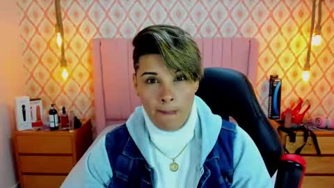 Snapshot of karolandluna chatting on March 3, 3:08 am Karol and Luna online show from March 3, 3:08 am