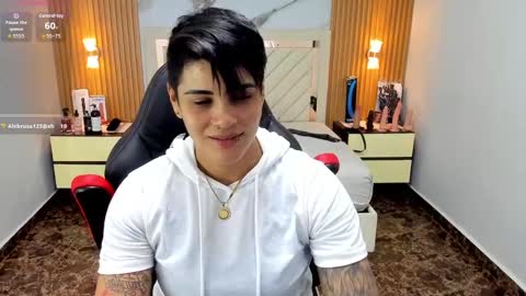 Snapshot of karolandluna chatting on September 8, 7:57 pm Karol and Luna online show from September 8, 7:57 pm