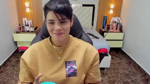 Snapshot of karolandluna chatting on September 19, 3:41 am Karol and Luna online show from September 19, 3:41 am