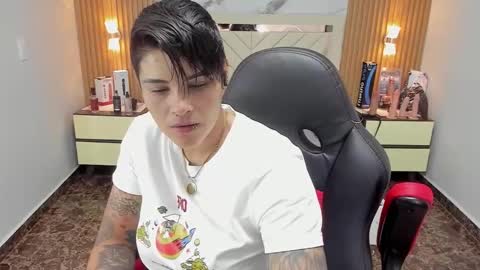 Snapshot of karolandluna chatting on September 25, 2:48 am Karol and Luna online show from September 25, 2:48 am