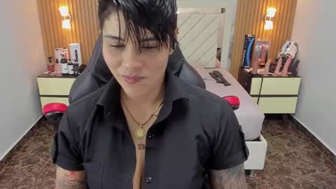 Snapshot of karolandluna chatting on September 26, 2:37 am Karol and Luna online show from September 26, 2:37 am