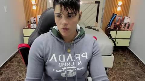 Snapshot of karolandluna chatting on September 29, 2:49 am Karol and Luna online show from September 29, 2:49 am