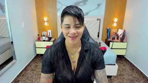 Snapshot of karolandluna chatting on October 10, 11:04 pm Karol and Luna online show from October 10, 11:04 pm