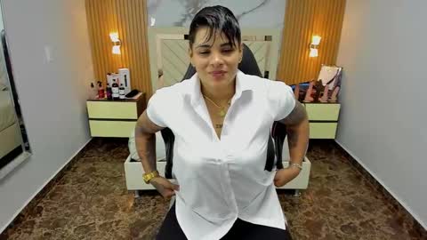 Snapshot of karolandluna chatting on October 11, 8:29 pm Karol and Luna online show from October 11, 8:29 pm