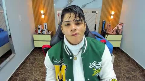 Snapshot of karolandluna chatting on October 15, 2:55 am Karol and Luna online show from October 15, 2:55 am