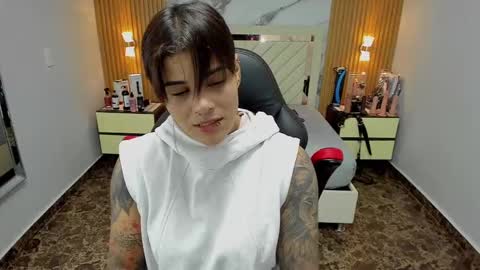 Snapshot of karolandluna chatting on November 5, 7:36 pm Karol and Luna online show from November 5, 7:36 pm