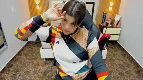 Snapshot of karolandluna chatting on November 12, 7:46 pm Karol and Luna online show from November 12, 7:46 pm